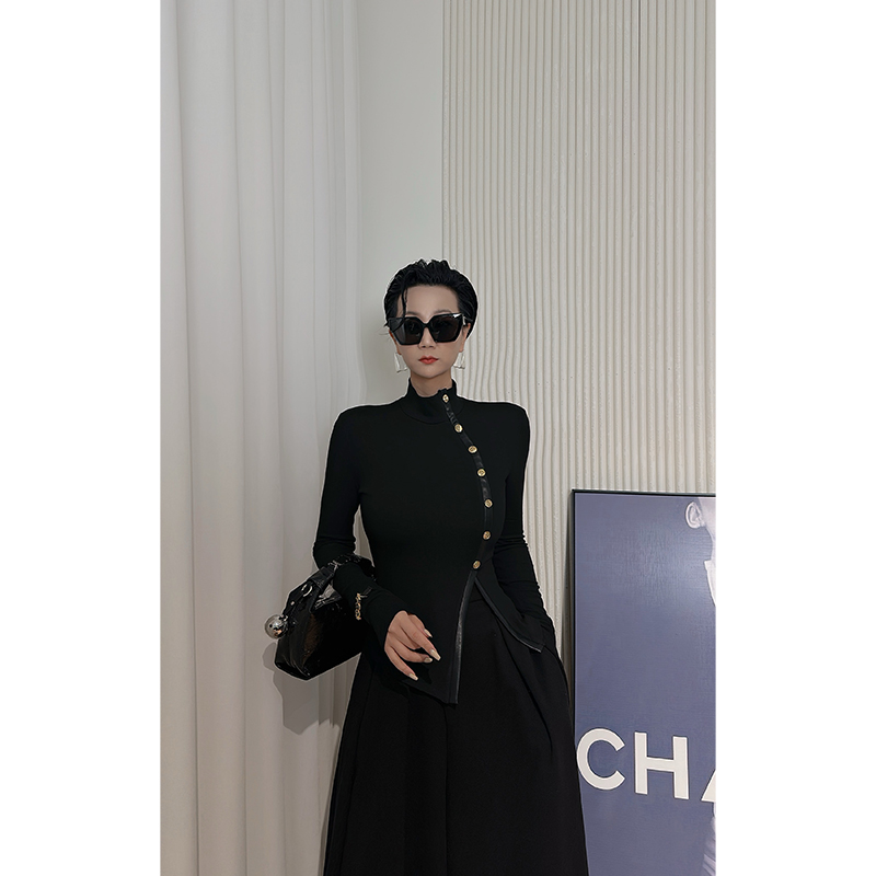 Dan Dan 黑色立领修身纽扣打底衫女