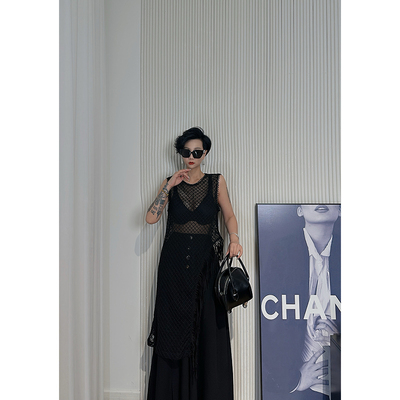 Dan Dan 黑色网格镂空无袖连衣裙女 暗黑风微透背心式长裙子