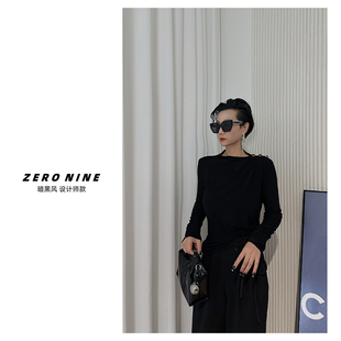 T恤女 显气质长袖 Dan 黑色肩膀金扣修身