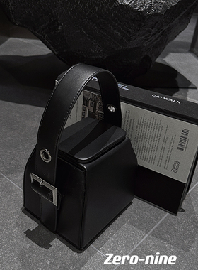 Dan Dan 黑色小方块手提包女 翻盖小众个性包包