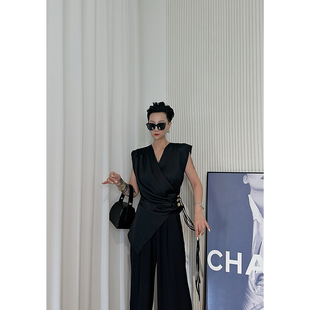 女 衬衫 Dan 黑色不规则V领无袖