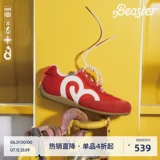 Трендовый гоночный автомобиль, красные туфли, спортивная обувь для отдыха