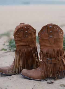猫之旅店西部牛仔靴复古棕嬉皮风流苏铆钉骑士靴个性时尚高帮女靴