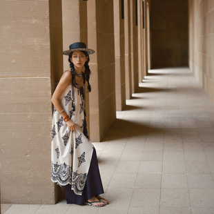 猫之旅店波西米亚印花长裙黑白拼接撞色复古花纹不规则度假连衣裙