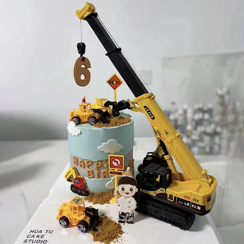 工程车吊车推土机甜品台蛋糕装饰