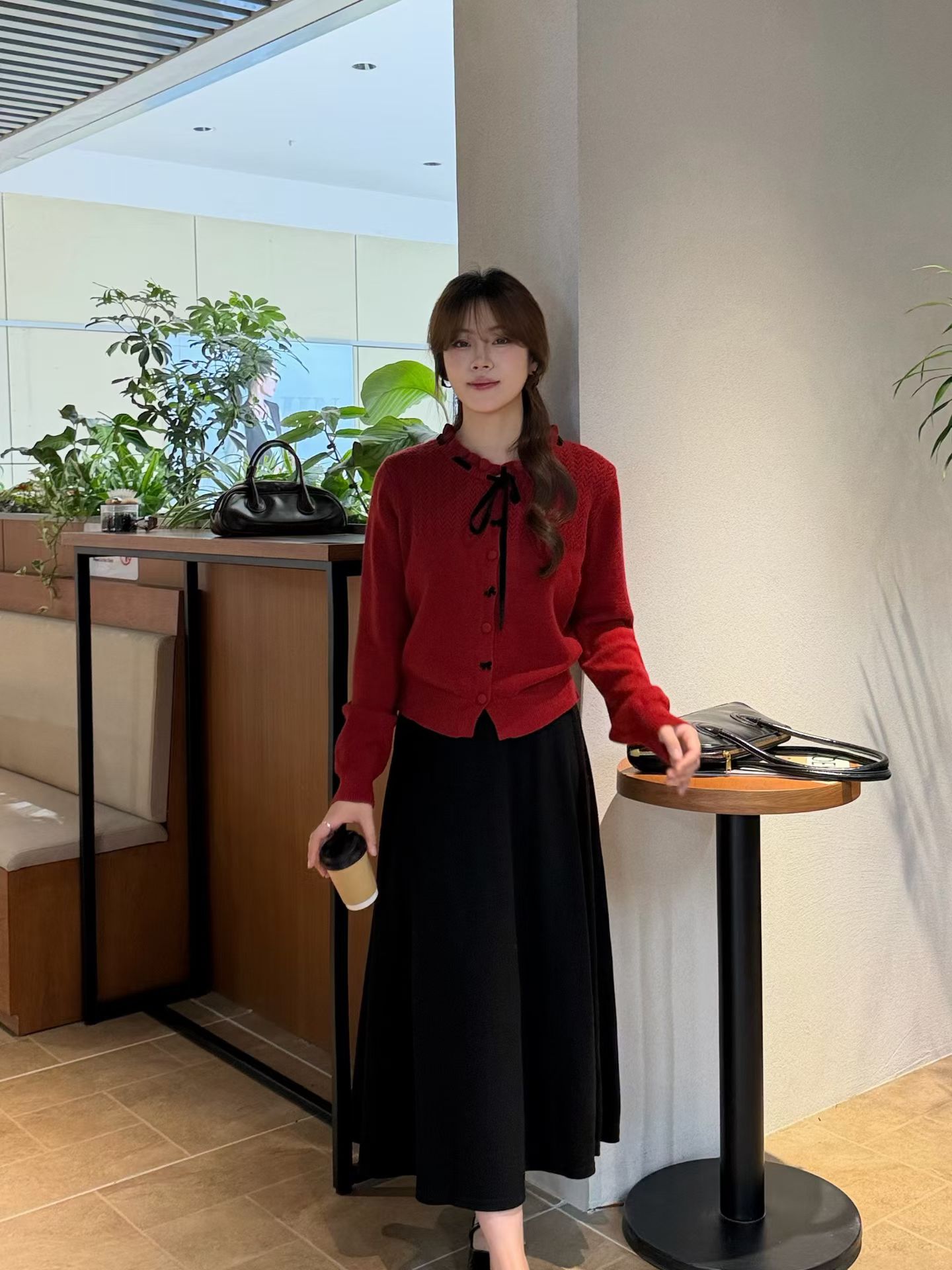 琳涵衣秀韩系蝴蝶结针织开衫半身裙两件套女26秋显瘦减龄时尚套装