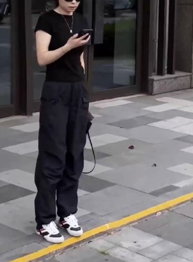 25191大爱美依缘2025新款韩系简约圆领短袖T恤帅气工装裤显瘦女潮