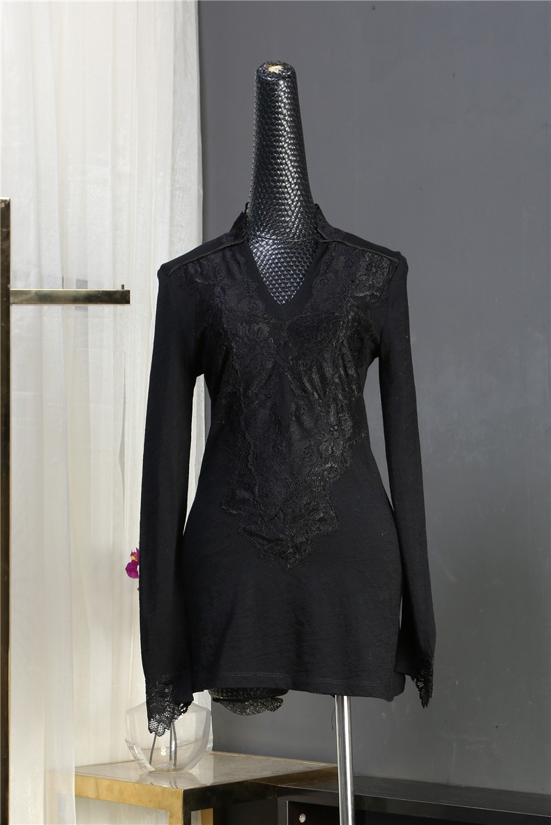 秋季羊毛衫气质通勤潮牌风拼接蕾丝不规则立领套头长袖打底衫