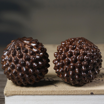 皮黑木风车木沉香木健身球文玩手球按摩手掌把玩手球实木雕刻榴莲