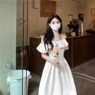 新款夏法式温柔风初恋甜美茶歇裙设计感小众森系小清新连衣裙