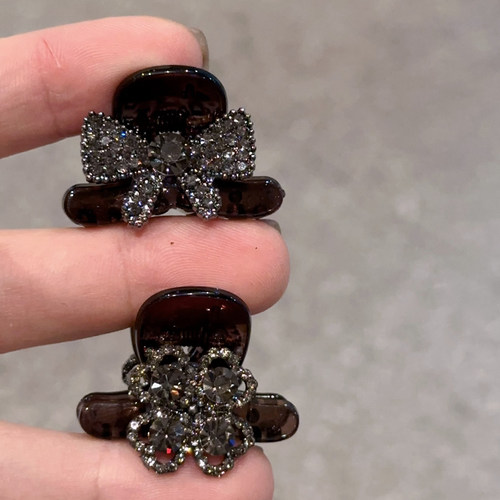 高级感满钻花朵四叶草发夹