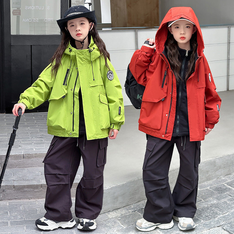 2026新款秋冬季女童冲锋衣洋气时髦中大童儿童三合一休闲加绒外套