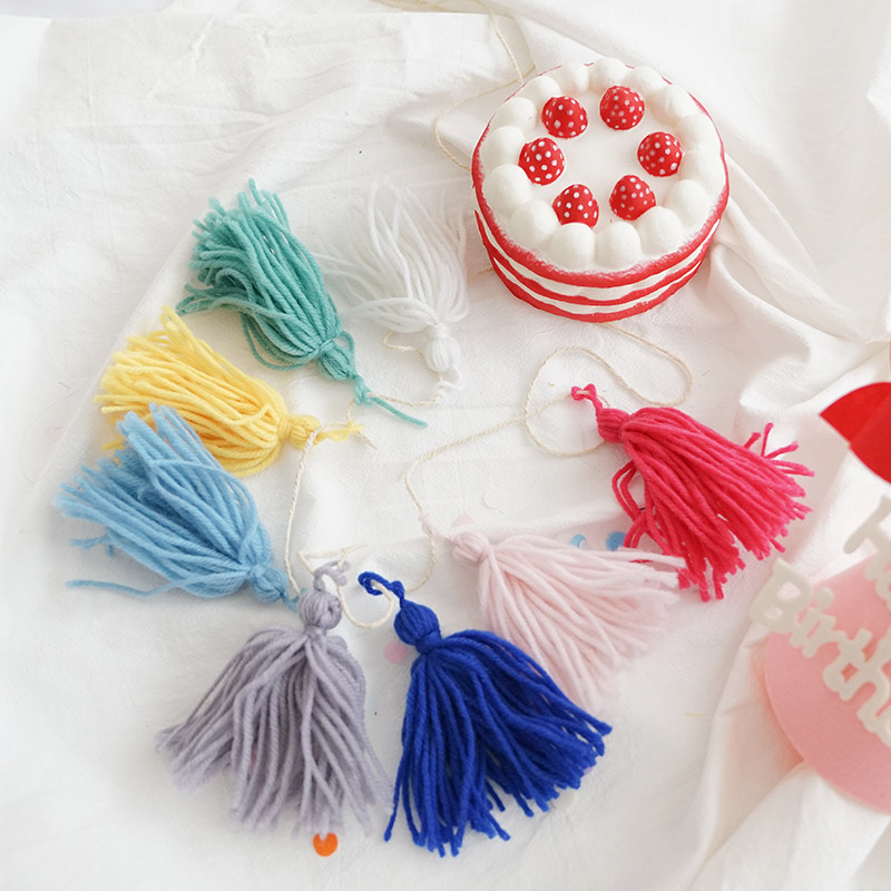 小红书彩虹毛线流苏拉旗ins风彩色挂旗儿童生日周岁派对摄影道具