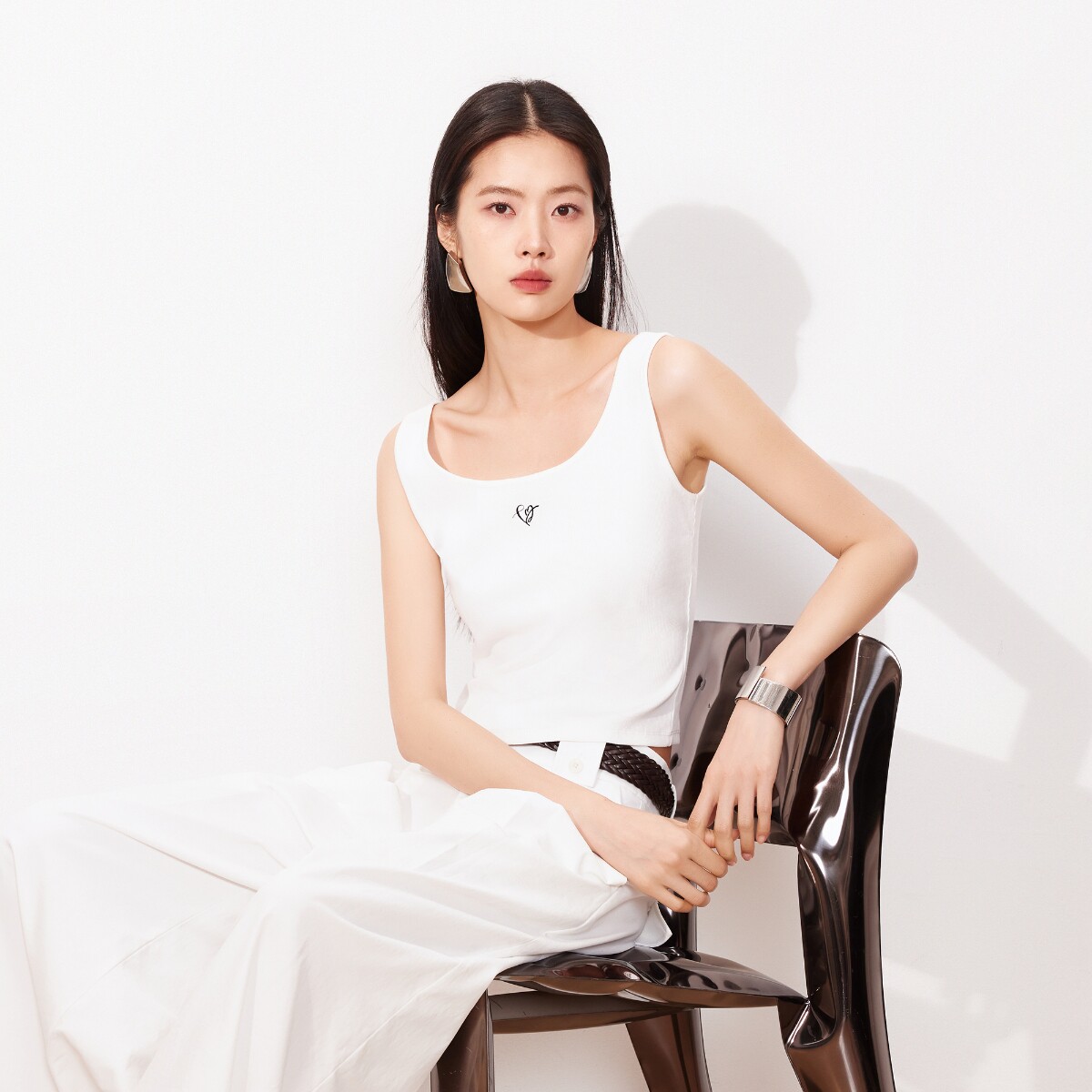 Vero Moda吊带女2026夏季新款胸前刺绣螺纹领口背心时髦通勤百搭