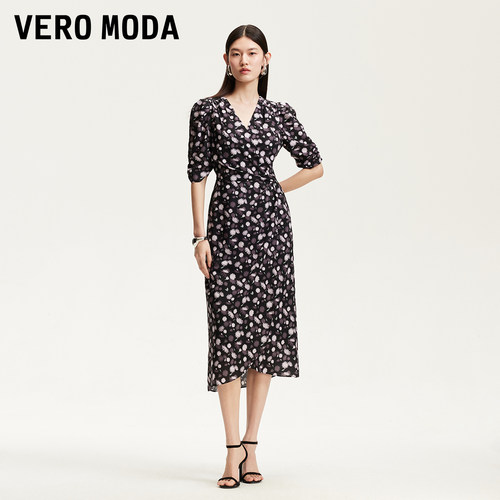 Vero Moda连衣裙2025冬新款V领系带复古碎花印花裙32527B021