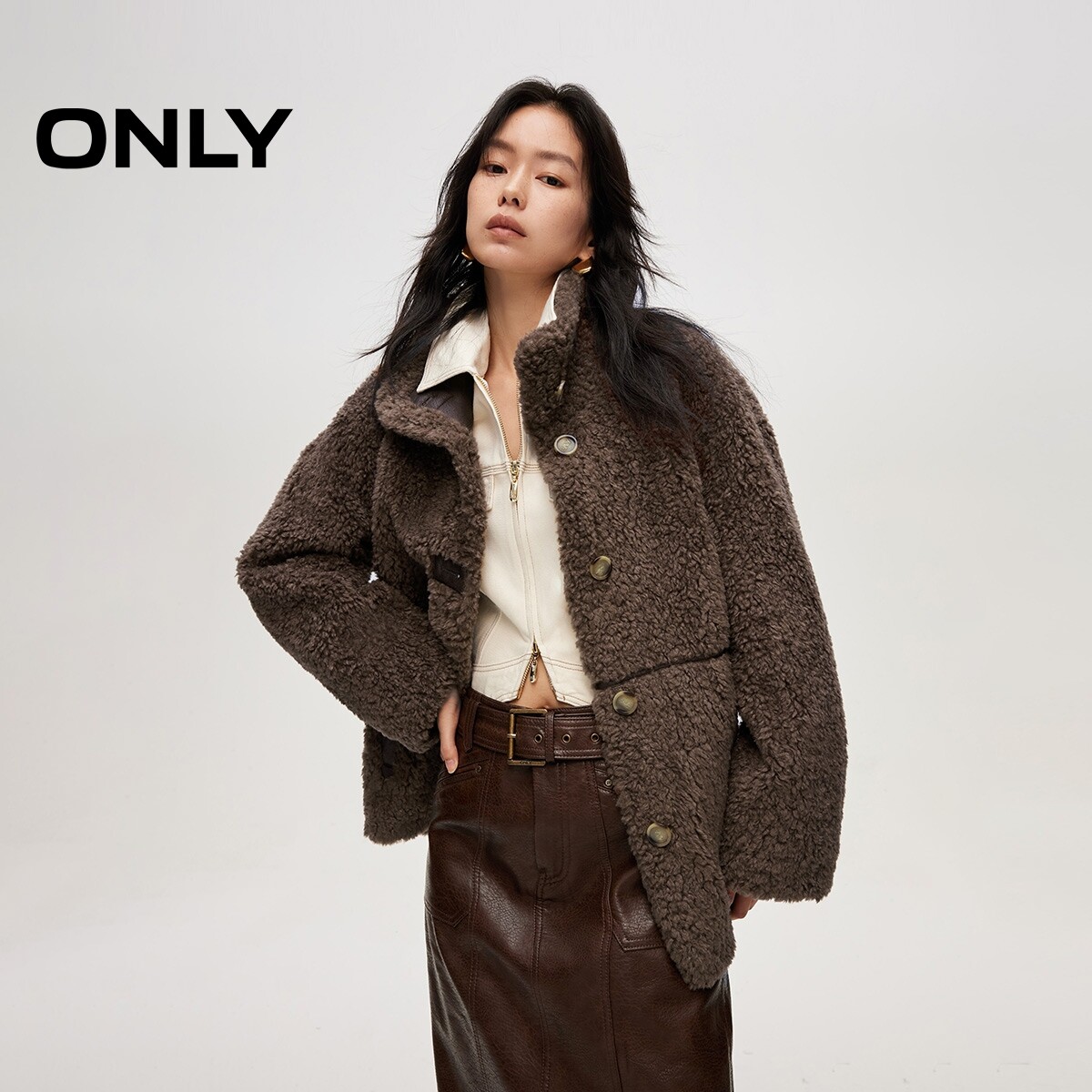 ONLY2026春季新款软糯都市摩登羊羔毛保暖立领棉服女|126122005