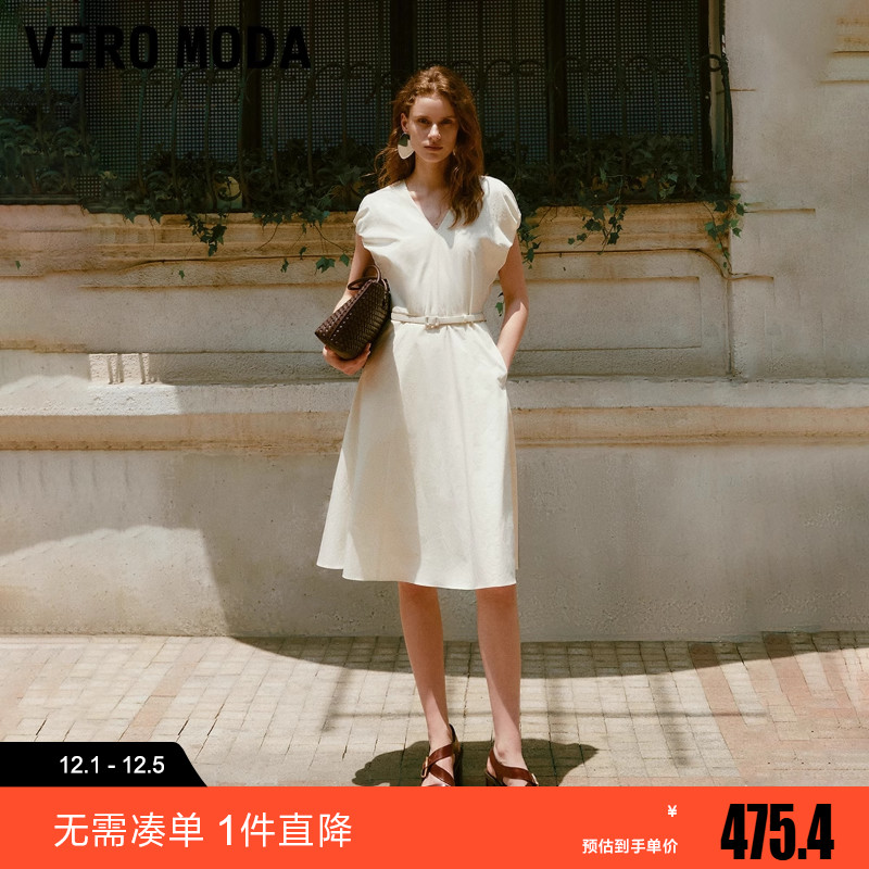 Vero Moda连衣裙2025冬新款纯棉V领腰带装饰纯色伞摆32537A015