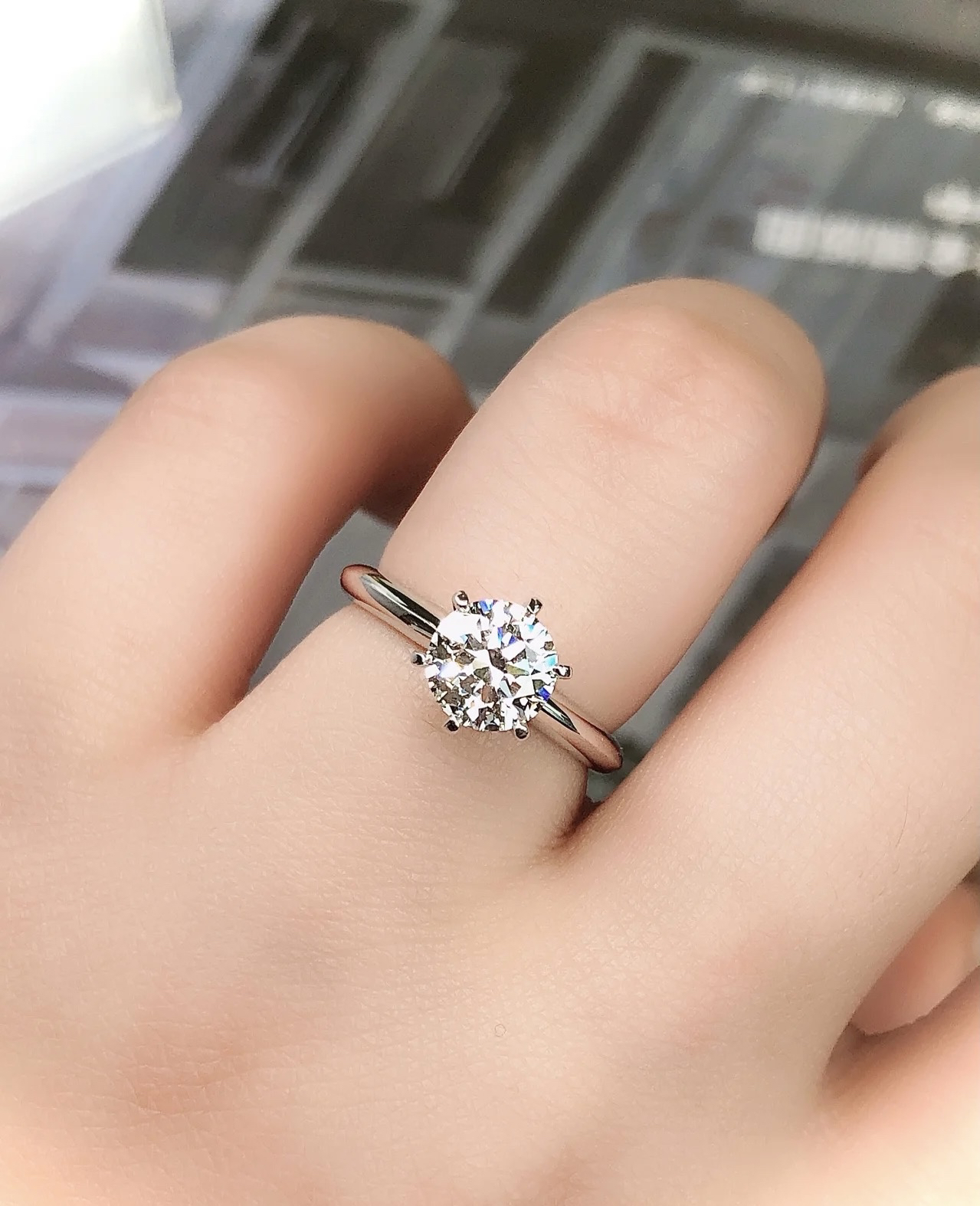 培育钻石戒指经典六爪结婚戒人工造合成钻石订婚戒指IGI证