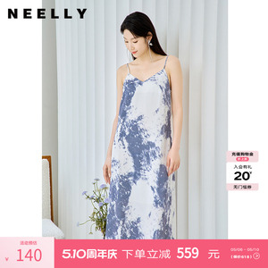 NEELLY纳俪春秋新款商场同款印花吊带连衣裙女高级感温柔风长裙