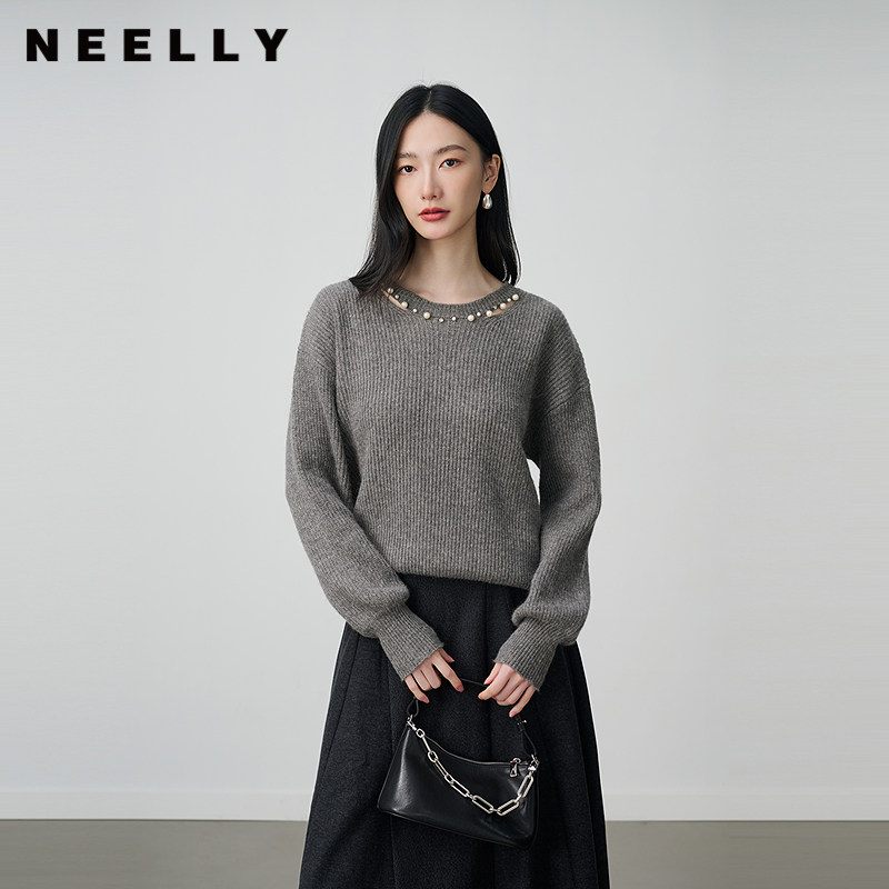 NEELLY纳俪商场同款冬季新款设计感休闲圆领毛衣女亲肤随性针织衫