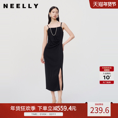 NEELLY纳俪商场同款秋新款醋纤黑色设计感收腰吊带连衣裙女简约