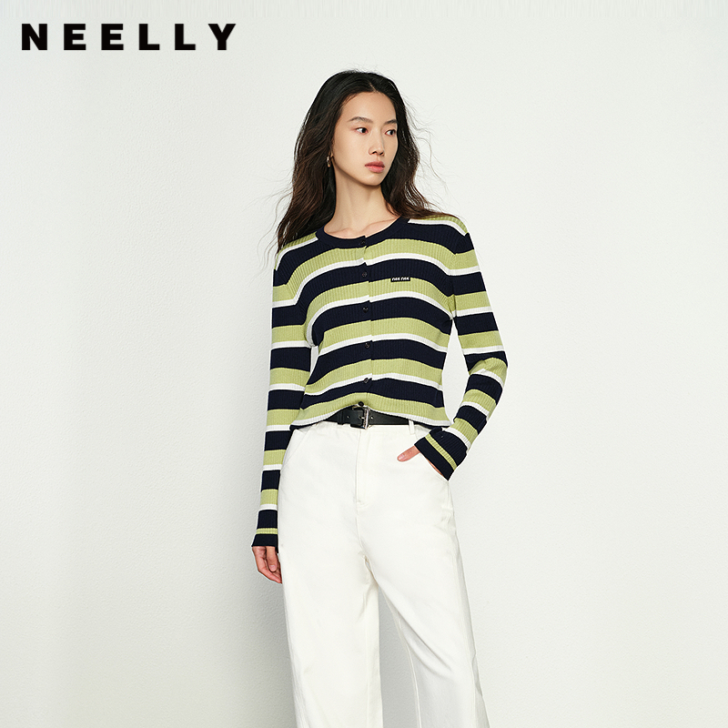 NEELLY纳俪商场同款秋冬新款显白绿色条纹针织衫女高级感穿搭上衣