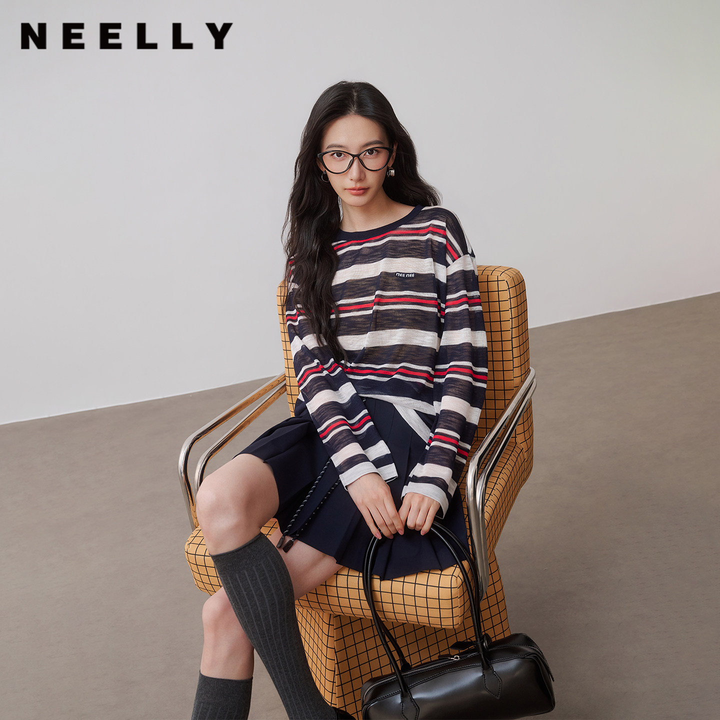NEELLY纳俪商场同款秋季新款条纹撞色高级感针织衫女舒适气质上衣