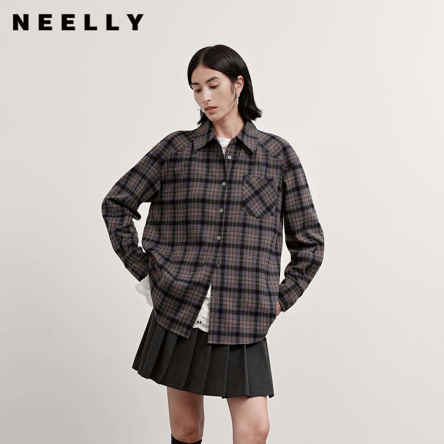 NEELLY纳俪商场同款冬季新款复古宽松格纹衬衫女韩版百搭短衬衣