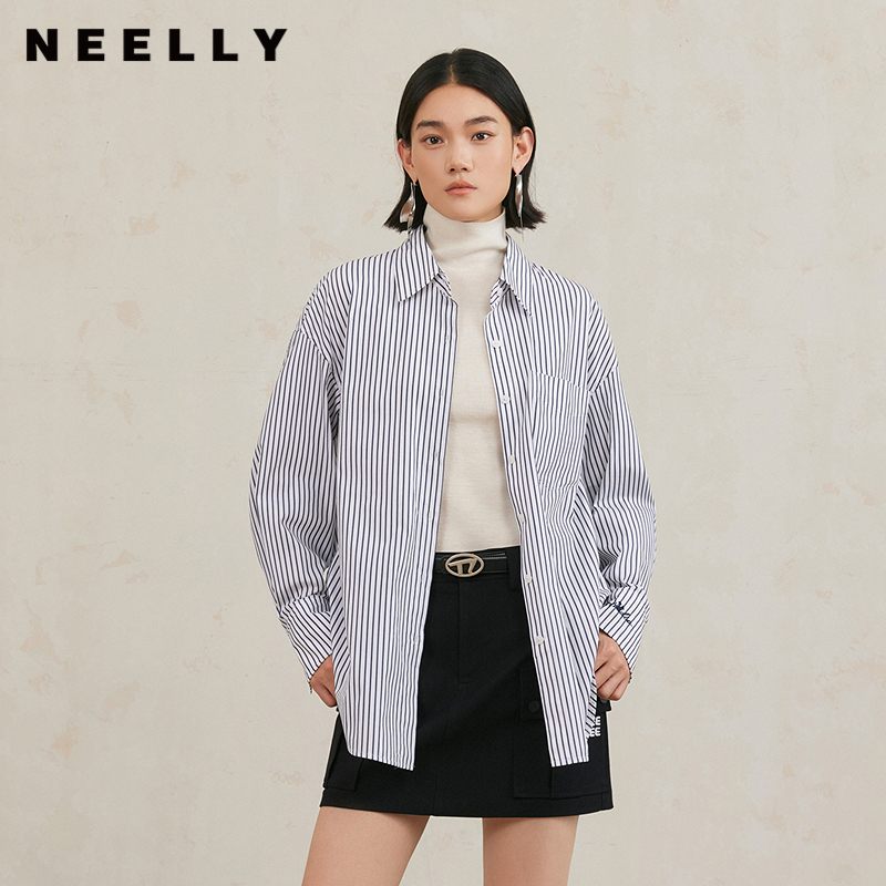 NEELLY纳俪商场同款冬季新款通勤条纹宽松衬衫女纯棉慵懒翻领衬衣