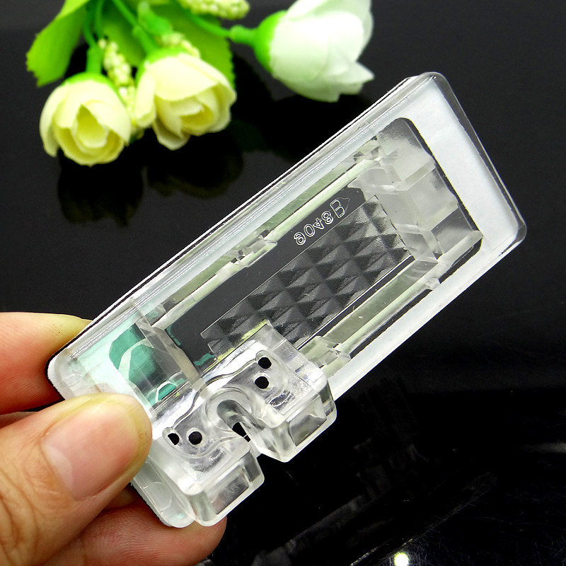 适用于新速腾帕萨特宝来朗逸牌照灯记录仪倒车后视影像摄像头支架