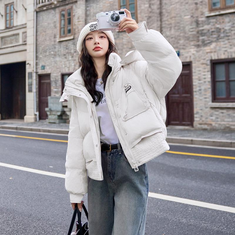 女式Y8532-10羽绒服包冬季新款韩松版宽白连帽新国标90鸭绒面服外
