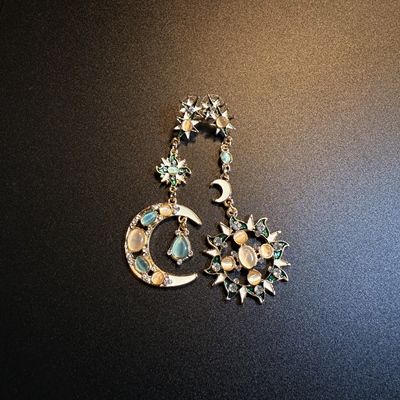 开花的橄榄 Vintage古着 Galaxy Dream Earring星星月亮耳环 耳饰