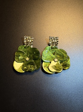 开花的橄榄 Vintage古着 Moss Petal绿色花朵耳钉 耳环 耳饰