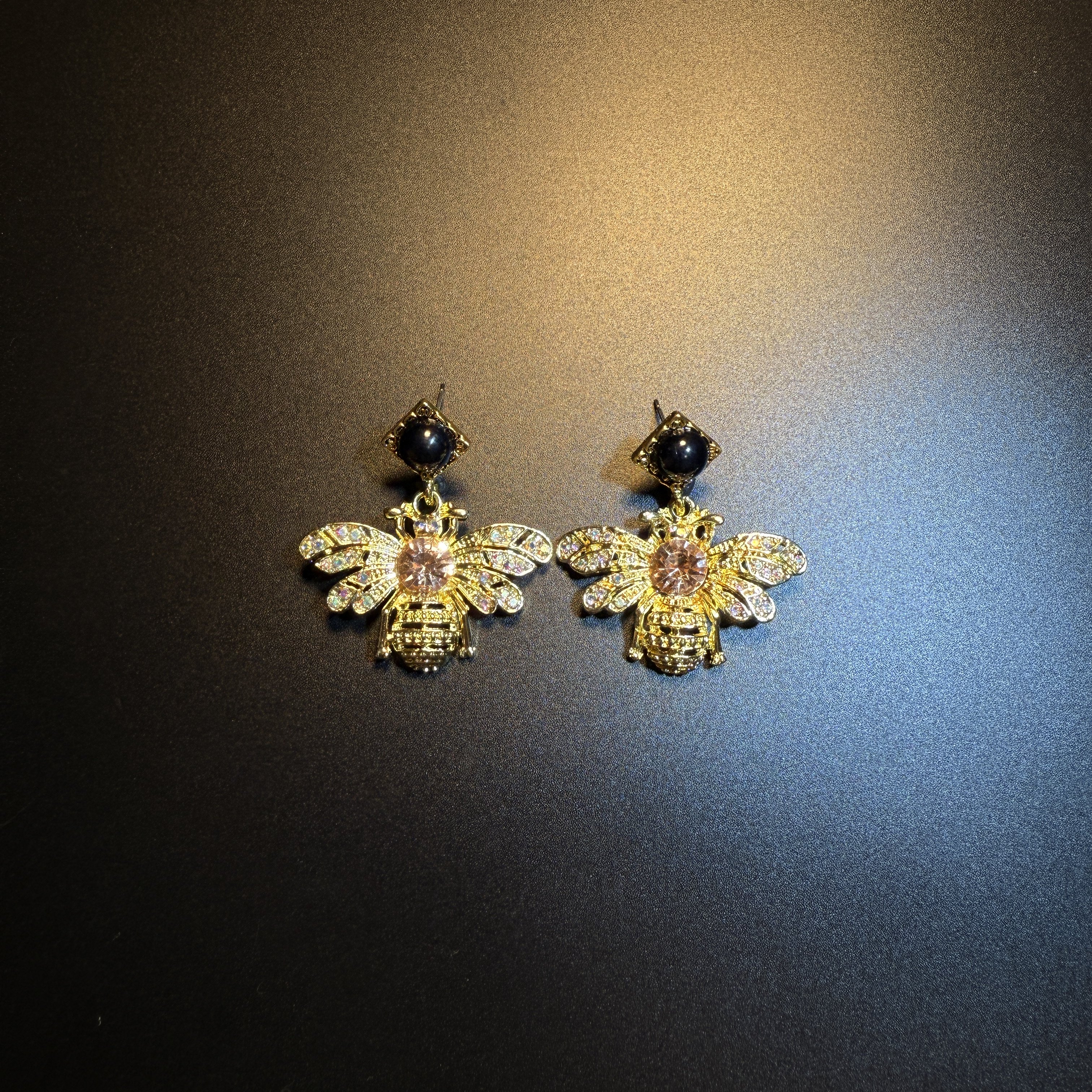 开花的橄榄 Vintage古着 Nature Bee金色蜜蜂耳钉 耳环 耳饰