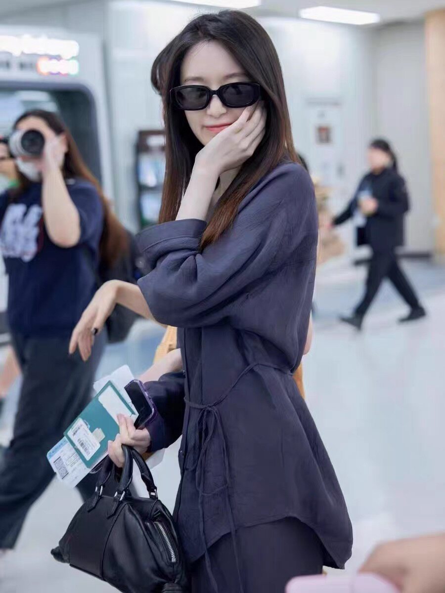 明星2026叶舒华同款收腰系带翻领衬衫长款半身裙子通勤套装女夏季