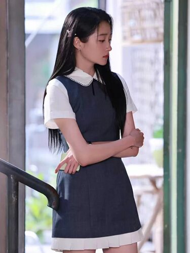 明星关晓彤同款学院风灰色娃娃领两件套连衣裙收腰显瘦短裙子