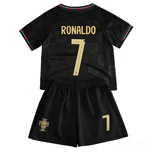 RONALDO葡萄牙7号主场球衣套装儿童足球服套装宽松比赛训练运动服