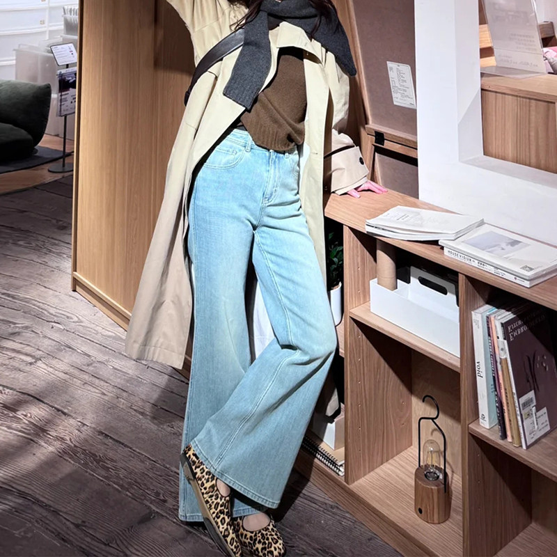 浅色微喇牛仔裤女2025秋季新款高腰显瘦小个子不贴腿加绒喇叭裤子,女装/女士精品,牛仔裤,淘宝优惠券,粉丝福利购,淘宝优惠卷