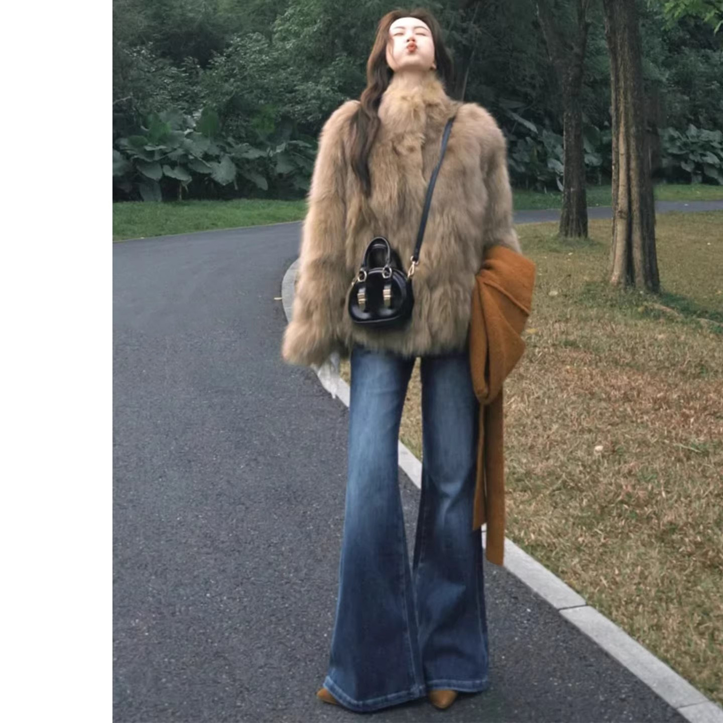 加绒加厚微喇牛仔裤女秋冬季2025新款高腰显瘦不贴腿小个子喇叭裤,女装/女士精品,牛仔裤,淘宝优惠券,粉丝福利购,淘宝优惠卷