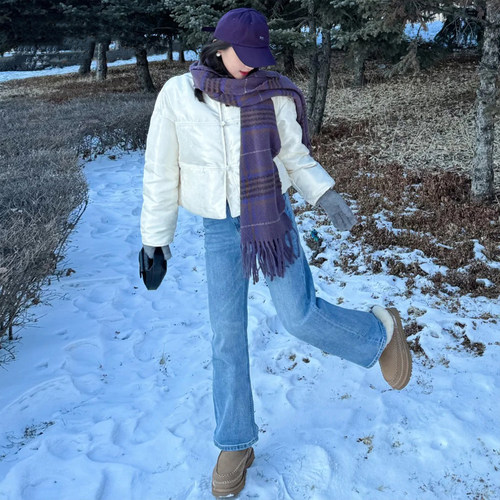 加绒浅蓝色高腰直筒牛仔裤女