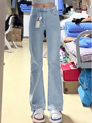 浅蓝色微喇牛仔裤女夏季薄款