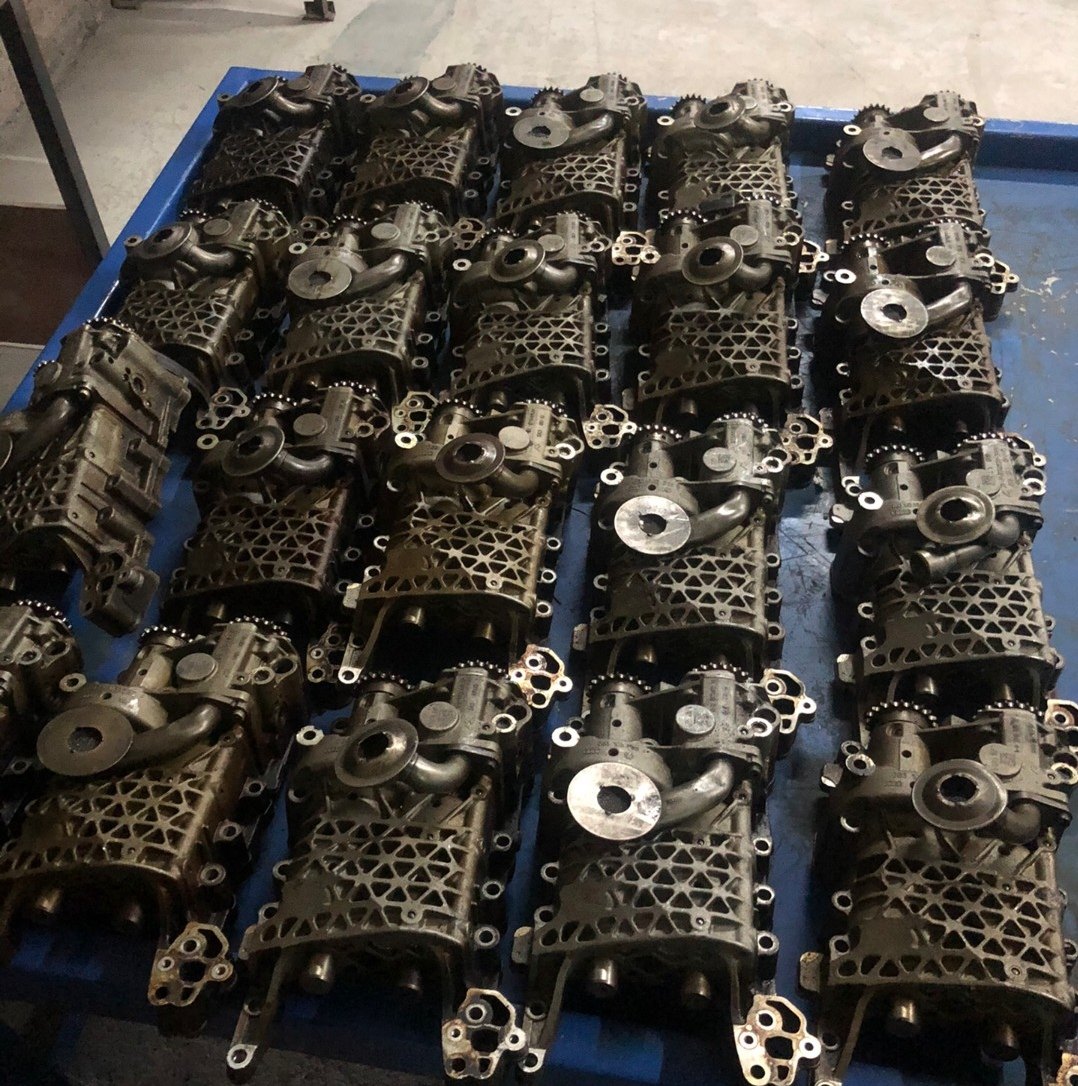 奥迪机油泵a6 a4 a8 q7 3.0t 2.0t 2.8 3.0 3.6 4.2等 二手拆车件