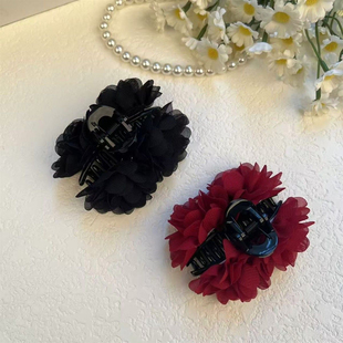 韩版布艺花朵羽毛抓夹高级感洋气手工片花后脑勺增发量盘发鲨鱼夹