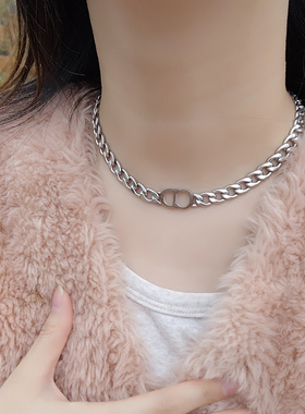 字母钛钢项链锁骨链嘻哈秋冬配饰