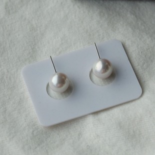 小灯泡耳钉 行走 Alice Pearl