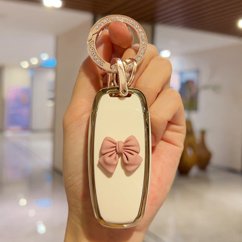 适用2025款奥迪a3钥匙套25专用a7l女士a8 q4etron q7 a7 q8壳a8l