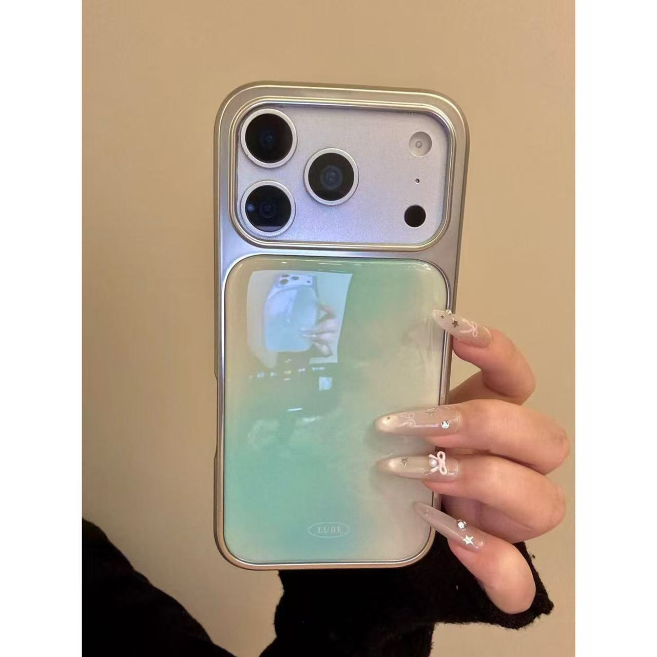 韩系简约ins晕染薄荷绿适用ihone17promax苹果16pr手机壳电镀新款