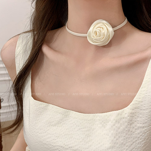 甜酷轻奢小众玫瑰花朵颈链女款