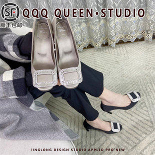 2025开春三十而已王漫妮同款高跟鞋圆头细跟浅口rv水钻方扣女单鞋