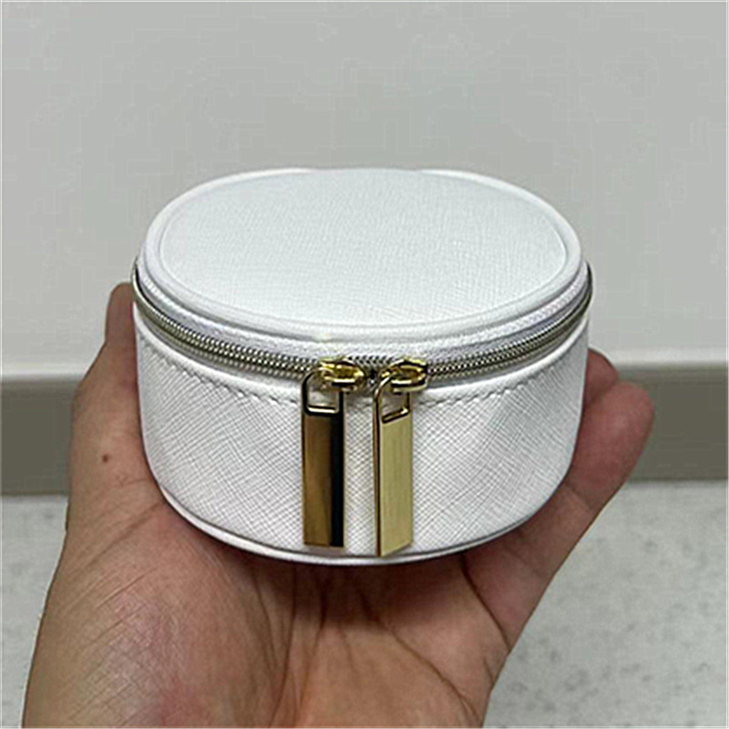 黛珂PU圆形拉链便携化妆包